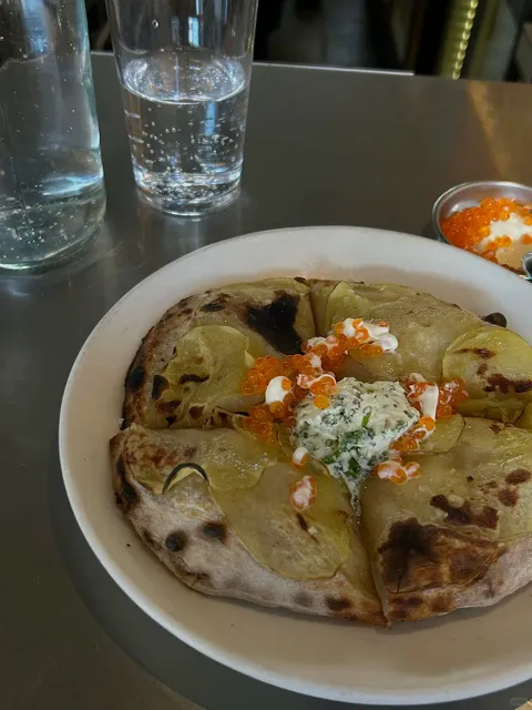 Finally got to try the famous Elliot’s potato flatbread!