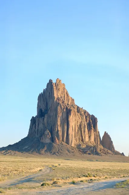 🇺🇸 Unlocking the Desert Giant｜Sunrise & Sunset at Shiprock 