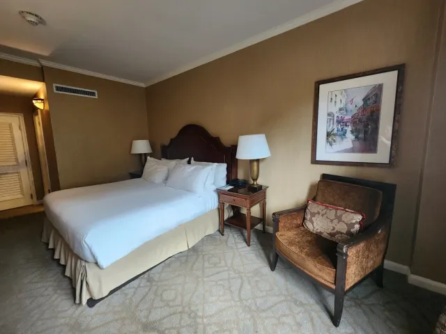 Excellent Location, Service, and Stay at Omni Royal Hotel 🌟✨