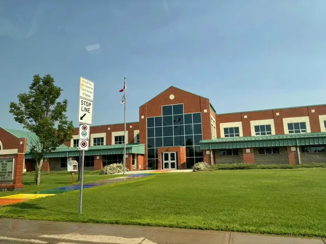 North America – Regina: A Gem in Saskatchewan 🌍✨