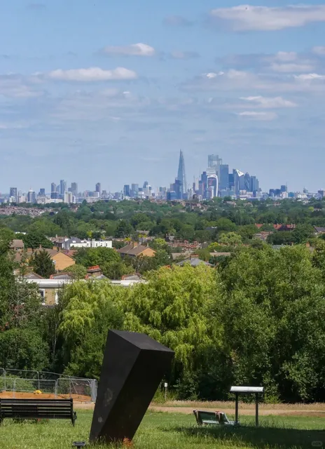 Norwood Park: London’s Hidden Photography Gem 📸🌆