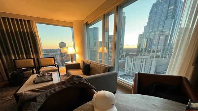  The Westin Austin Downtown: Where Luxury Meets Austin’s Pulse! 🏨💫