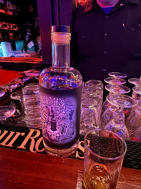 Chicago Bar｜Three Dots And A Dash 🍸