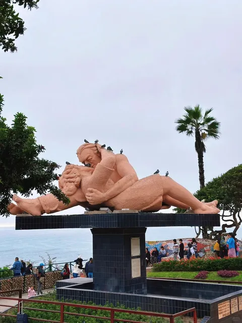 🇵🇪 Lima, Peru | Perfect City Walk in Miraflores 🌆