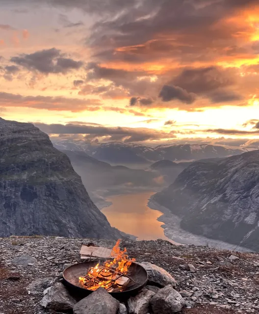 "Mom, I Want to Hike Trolltunga Again in My Next Life!"