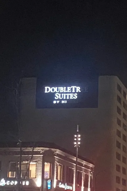 🏨 DoubleTree Suites by Hilton Minneapolis Downtown