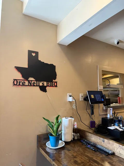 Ore Nell’s BBQ - Where Texas Smoke Meets Maine Traffic 🚗🔥  