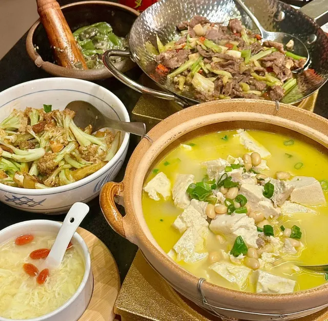 🇨🇳 First Impressions: Vancouver’s New Hunan Spot – Nong Geng JI·Huna