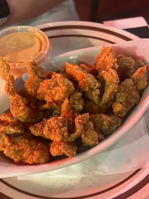 Day 2 in New Orleans | Gators & Plantations 🐊🌳