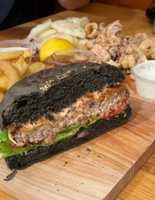 🇭🇷 Dubrovnik's Must-Try Seafood Burgers