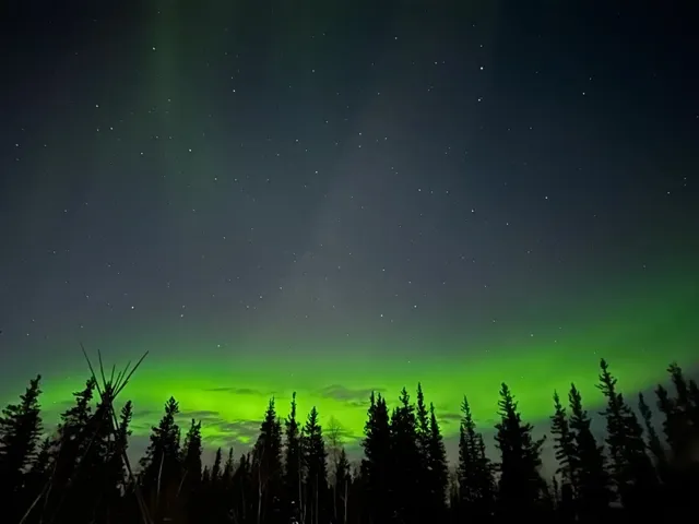 A Comprehensive Guide to Recommended Paid Activities in Yellowknife