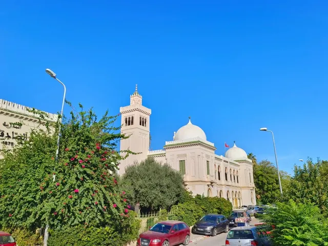 🗺️🌍 Tunisia: Where Three Worlds Meet 🌍🗺️