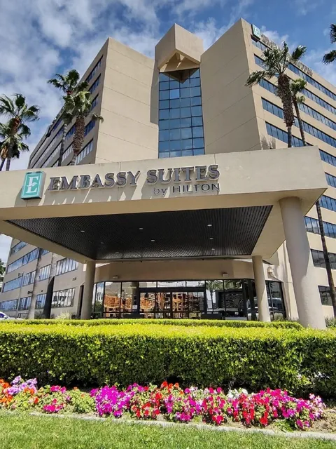 So Irvine Actually Has Affordable & Comfy Hotels! 🙏💡