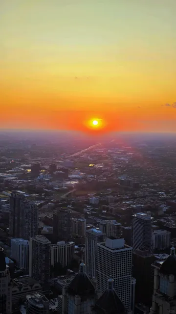 🌇 I Bought Chicago's Golden Hour for $5 at 360 CHICAGO