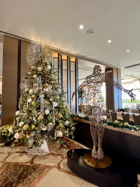 🌴🌵 The Phoenician Luxury Escape: Phoenix’s Desert Gem