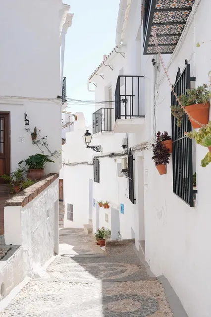🇪🇸 Spain | The Most Beautiful White Village in Málaga 🕊️