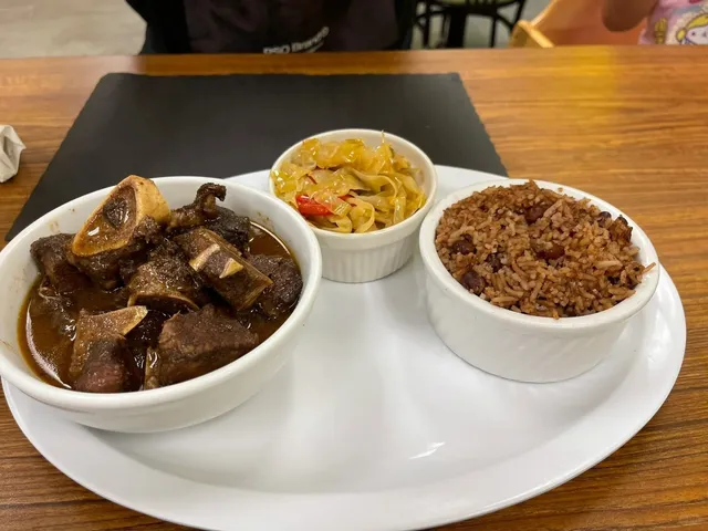 Cincinnati – Jamaican Restaurant Yard Vybz Nyaminz 🇯🇲✨