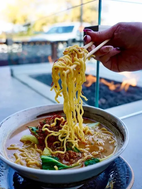  Sacramento Food Stops Worth a Detour on Your Tahoe Trip! 😝