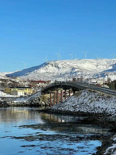 Sommarøy, “Summer Island” 🏝️—still hibernating in late-March