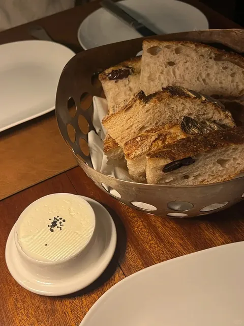 It's actually New York's first fine dining restaurant! (2)🌟