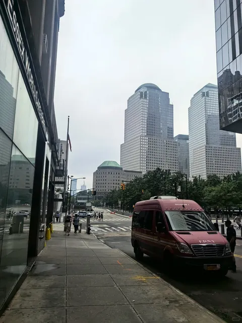 New York | Firehouse Opposite the 9/11 Site: Ten House(2)