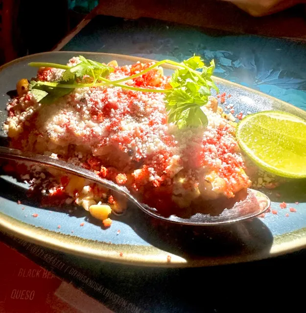 Boston Restaurant Discovery 🍹｜"Blooming Flowers" & Mexican Cuisine