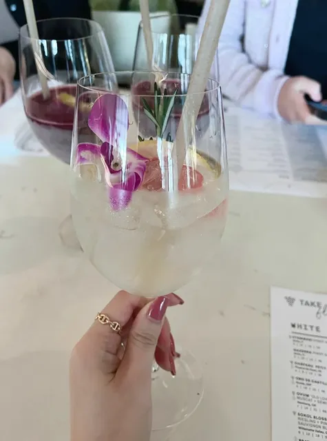 Houston Restaurant Review | Aesthetic and Delicious Dining🍽️