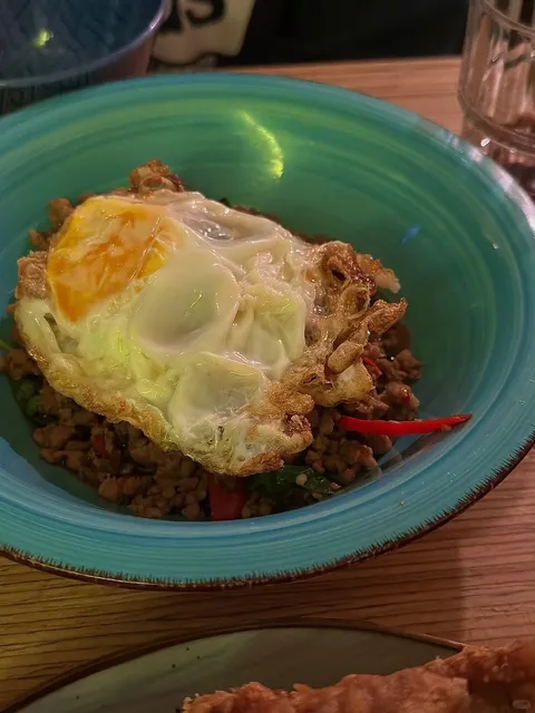 🇩🇪 Berlin Food | They Say This Is the Best Thai Meal in Town