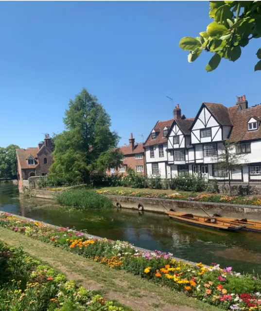 🚌 VISIT THIS CITY 2 HOURS AWAY FROM LONDON GB 🏰️