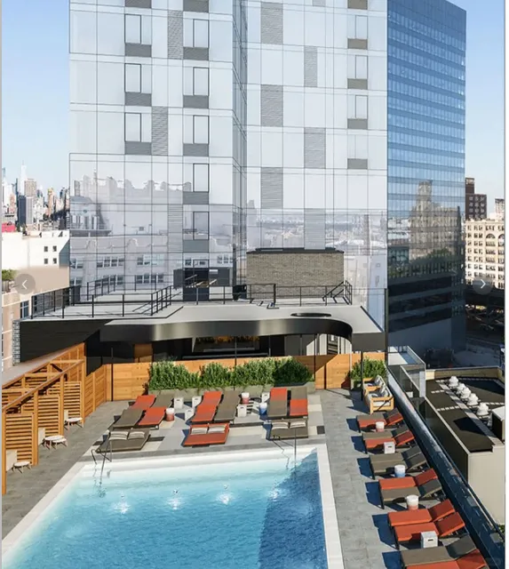 LIC's Towering Jackson Park (1)🌟