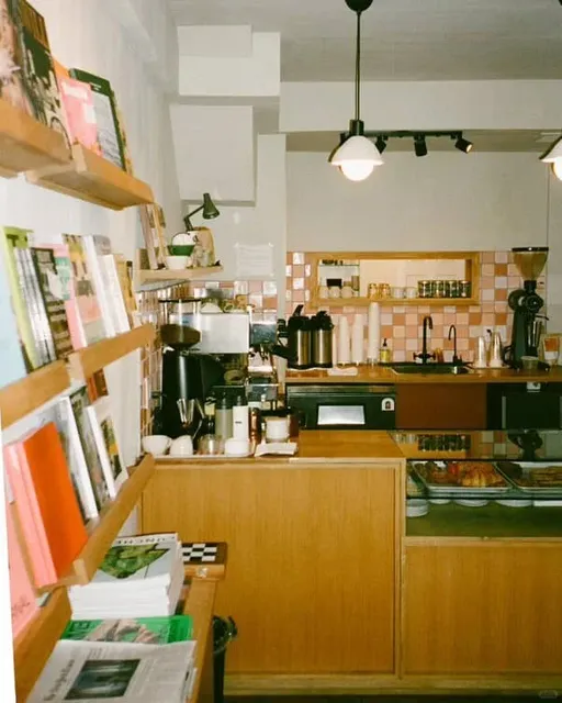 Disko Coffee | Cambridge’s Cozy Hideaway for Coffee Lovers ☕✨  