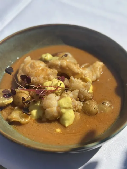 Dining in a Chalet on the Outskirts of Paris: Chalet des Îles