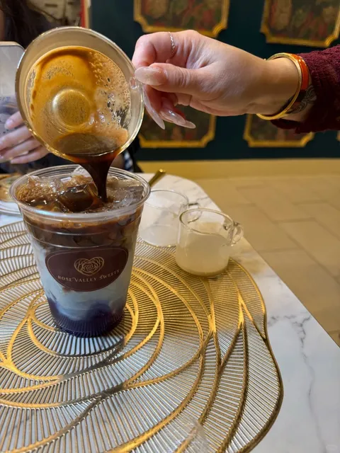 ATL｜Saffron Rose Tea & Exquisite Napoleons 🫖🍰