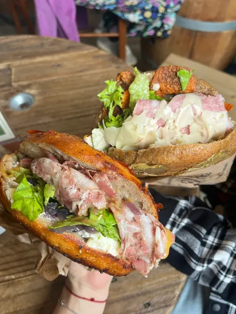 Turin's Favorite Italian Roujiamo 🥙