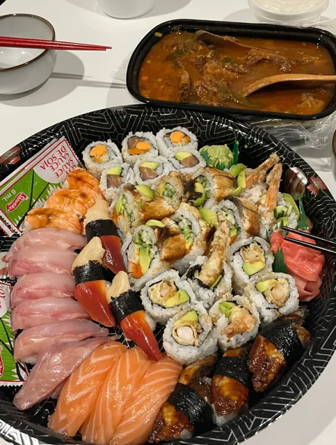 Halifax | ILBUNJI BISTRO - $35 Sushi Platter Review!