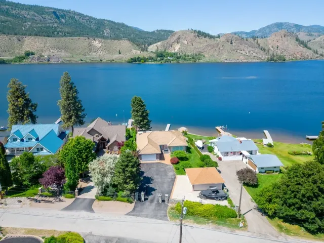 🏰 A Stunning Property Managed by Penticton Concierge! 🍇✨