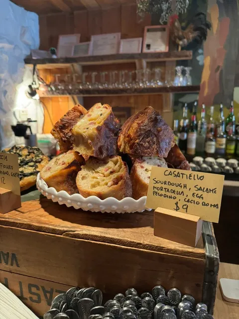 🥂 Pittsburgh Brunch Spot: Sunday-Only Treat!