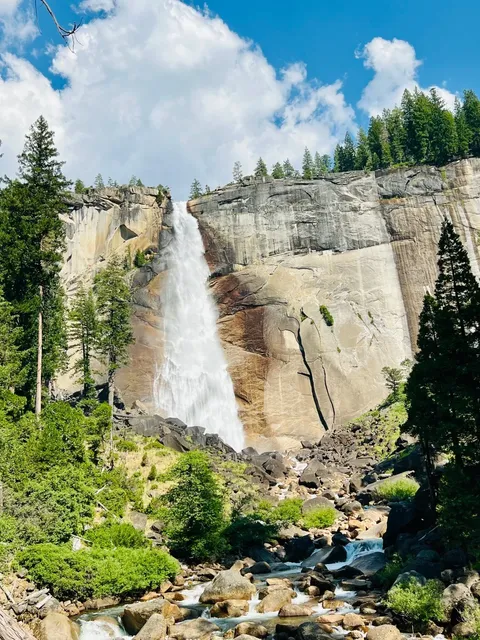 A “China’s Huangshan Meets California” Crash-Course