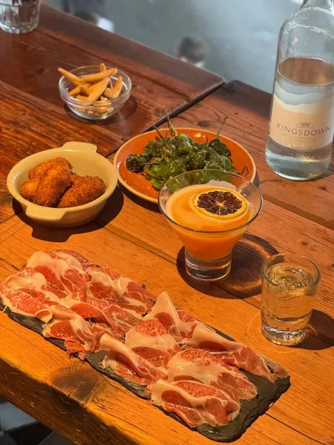 🇬🇧 London's Most Vibe-Worthy Spanish Tapas Spot!  