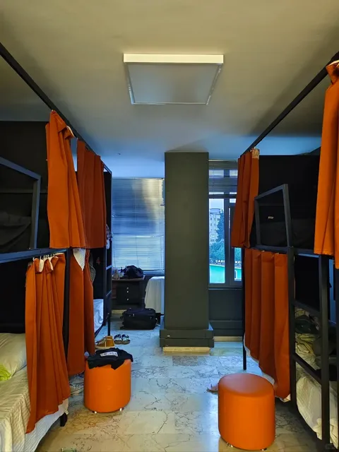 🇹🇷 Istanbul Solo Trip: 3 Hostels Review (Female-Friendly!) 🎒