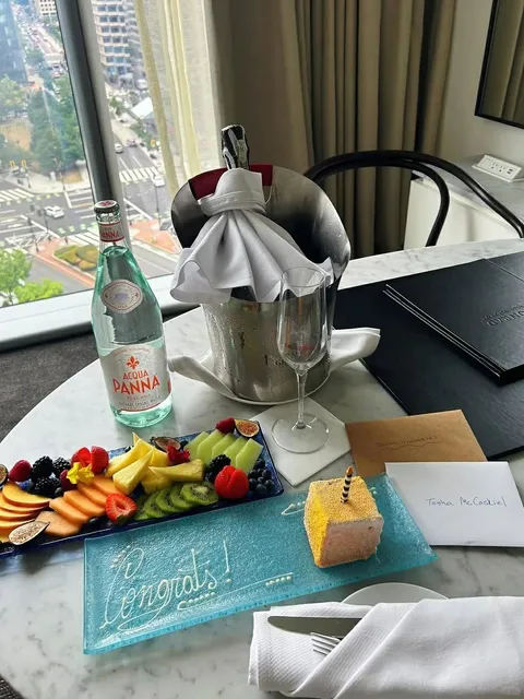 Conrad Washington DC – The Hotel in DC You'll Never Get Tired Of! 💯✨