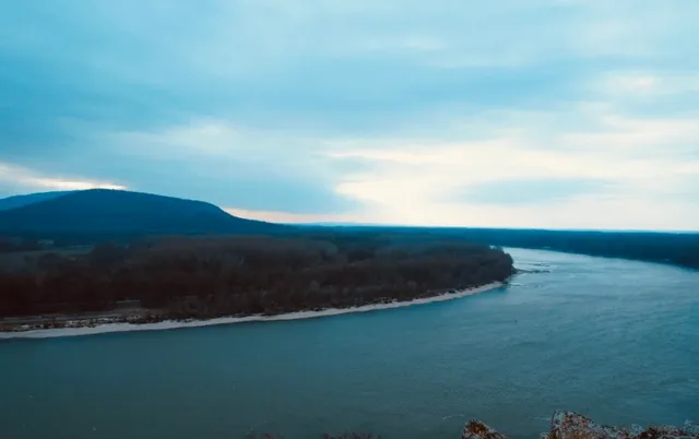 This ruined castle is more worth visiting than the old town.