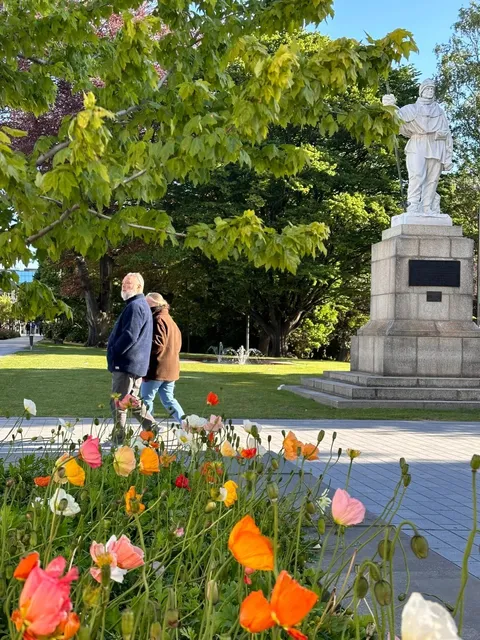 Christchurch Guide | Missing the Vivid Spring of the Southern