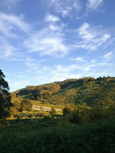 🥾 Hidden Gem Hike in SF | Daly City Saddle Loop