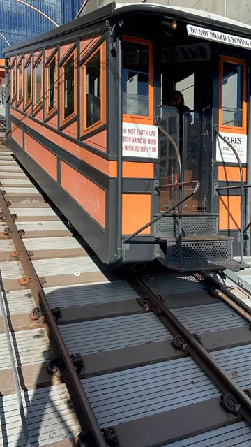 🚞📸 Angels Flight® Railway: LA’s Insta-Famous Mini Train! 📸🚞