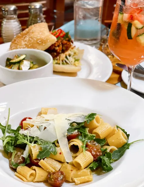 Kingston Fine Dining Guide | Upscale Western Cuisine