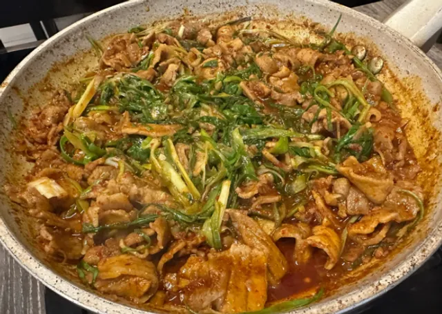 Sao Paulo 🇧🇷 Korean food  Sizzle pork belly