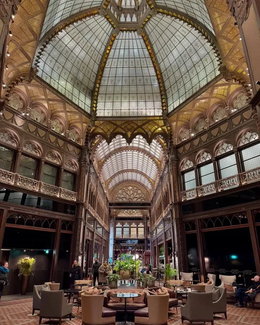 Budapest ☕️: A Cozier, More Retro Café Than New York Café