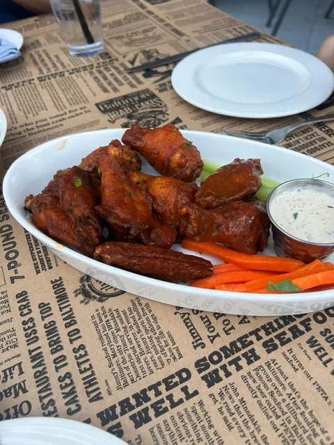 🏈 Baltimore Food | Jimmy’s Famous Seafood – A Star-Studded Crab Feast