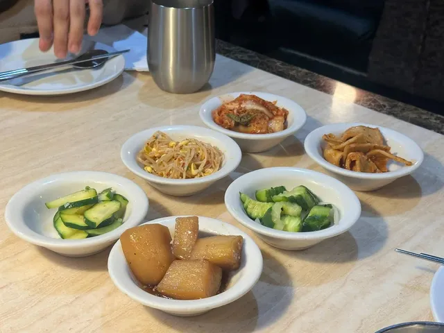Solid Korean Spot in Seattle | 4.5⭐ with 1000+ Reviews!